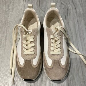 NWOT Tory Burch Runners - size 8M